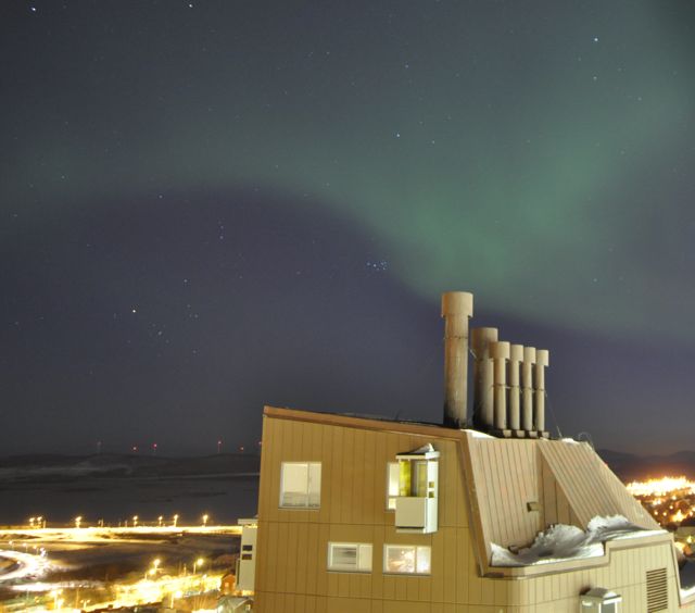 aurora_Kiruna_100406_RMcG_7062c