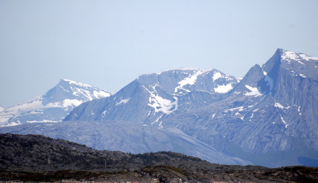 Peak770 and Kuglhornet from L&oslash;dingen 8348c