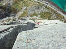 J&oslash;rn follows pitch 6