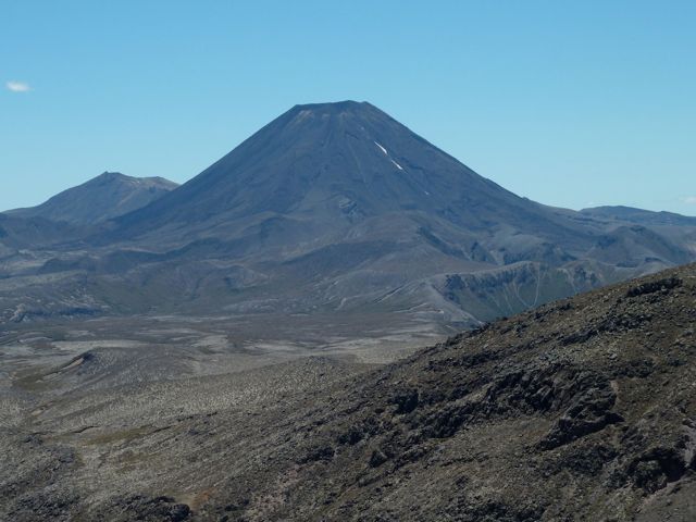 Ngauruhoe_jan11_RMcG_20969
