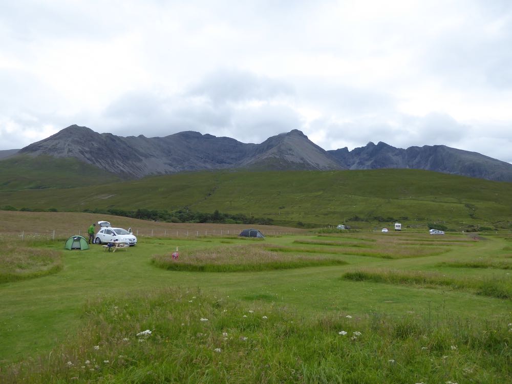 Cuillins_fr_Glenbrittle_150727_RMcG_P1010205w
